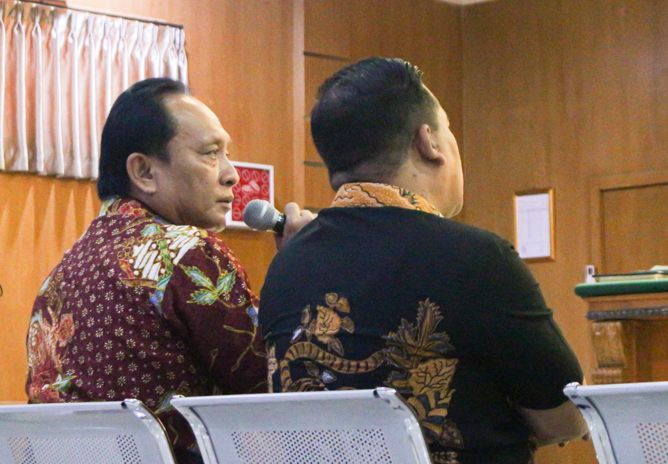 Ricky Gustiadi memberikan pernyataan dalam sidang lanjutan Kasus Suap Proyek Bandung Smart City di Pengadilan Negeri Bandung (8/11).