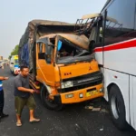 Truk Muatan Barang Tabrak Bus Primajasa di Tol Purbaleunyi, Satu Orang Meninggal Dunia