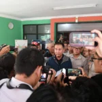 Pj Gubernur Jabar, Bey Triadi Machmudin saat meninjau jalan tambang di kawasan Parung Panjang, Kabupaten Bogor (19/11).