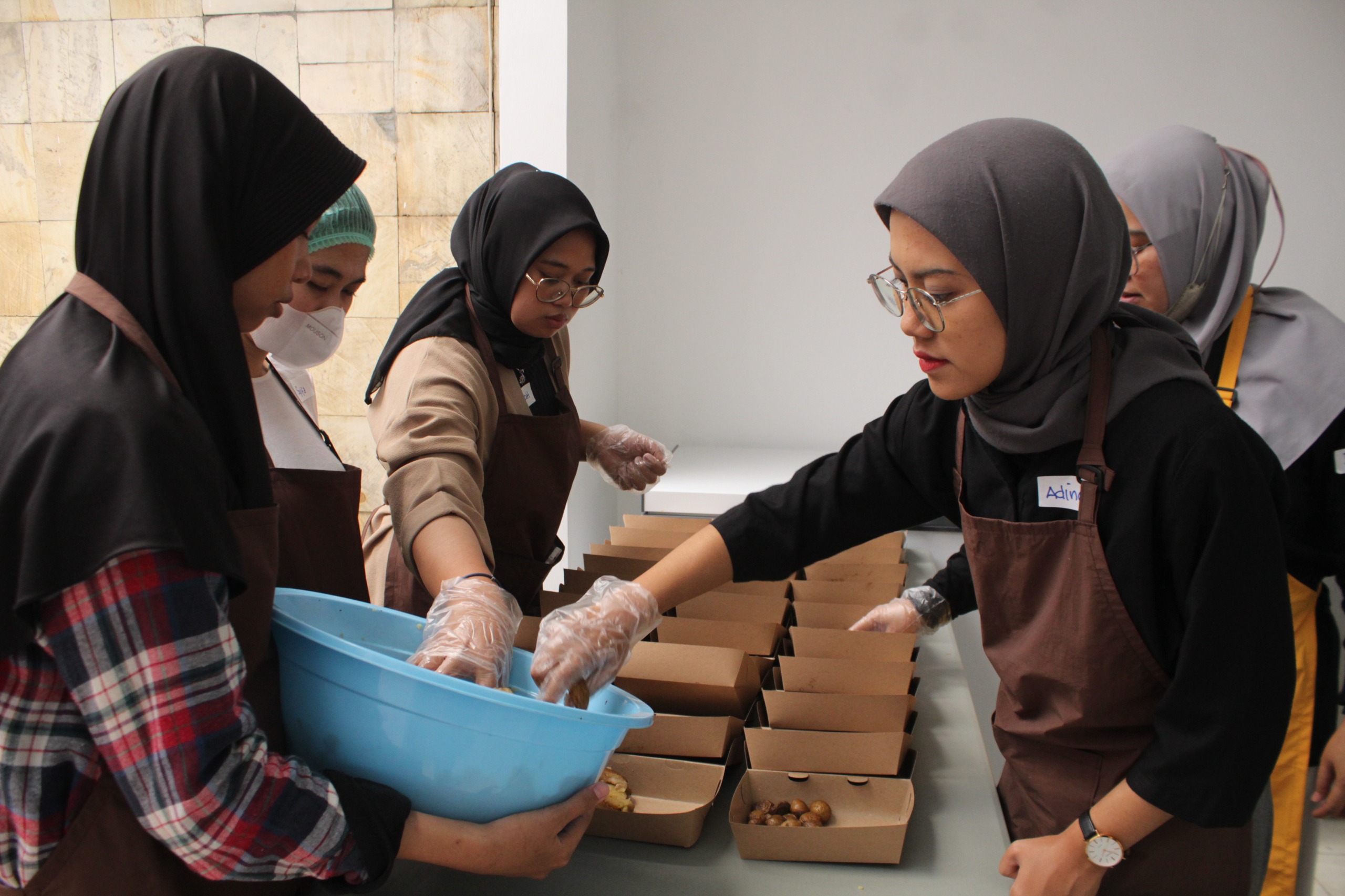 Mengenal Food Bank Bandung, Open Volunteer Cepat Sold Out