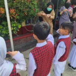 Pengmas FKG Unjani Gelar Sikat Gigi Massal di SDN Ciburial 1 Kabupaten Bandung