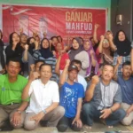 Relawan Ganjarkeun Jabar Kecamatan Panyileukan mendeklarasikan dukungan penuh bagi Ganjar-Mahfud di Posko Kp. Wareng, Kel. Cipadung, Kec. Panyileukan, Kota Bandung.