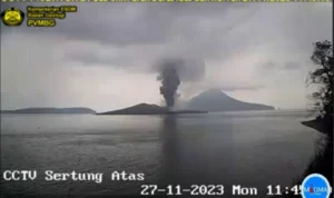 Siaga! Gunung Anak Krakatau Kembali Erupsi, Ketinggian Kolom Abu Capai 2.000 Meter