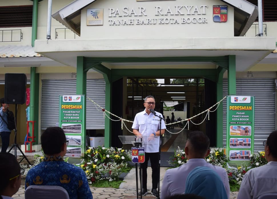 Mendag Zulhas Resmikan Pasar Berkonsep Pembayaran Digital di Bogor