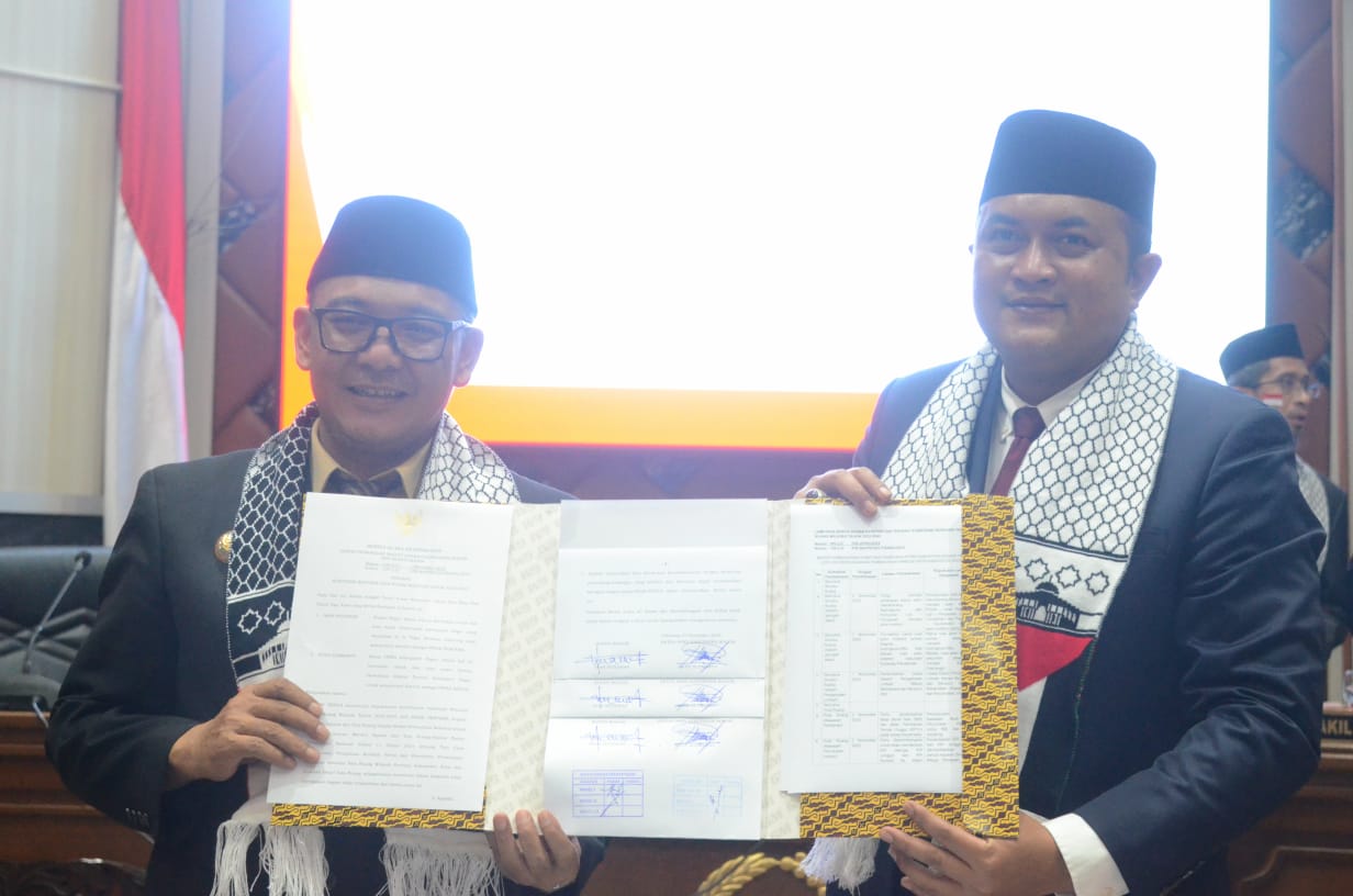 SAH! Pemkab Bogor dan DPRD Setujui Raperda Penyelenggaraan Pesantren Jadi Perda