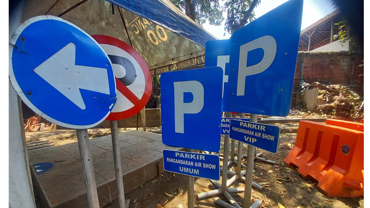 Rambu parkir yang telah dipersiapkan oleh Dinas Perhubungan (Dishub) Kabupaten Pangandaran.