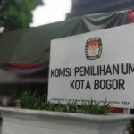 Ilustrasi: Plang di Kantor KPU Kota Bogor. (Yudha Prananda / Jabar Ekspres)