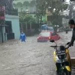 Jalan Rumah Sakit menjadi sasaran empuk untuk banjir di wilayah Gedebage, Kota Bandung.
