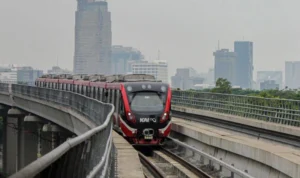 Libur Natal dan Tahun Baru, LRT Jabodetabek Siap Angkut Pengguna Lebih Banyak