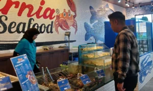 Menikmati makanan segar dari laut, tidak perlu jauh-jauh ke daerah pesisir. Di Kota Bandung sekarang sudah dibuka Kurnia Seafood Bandung.