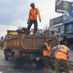 Dua Tumpukan Sampah Sempat Hiasi Jalan Raya Bandung-Garut Berhari-Hari, Pemerintah Ambil Tindakan