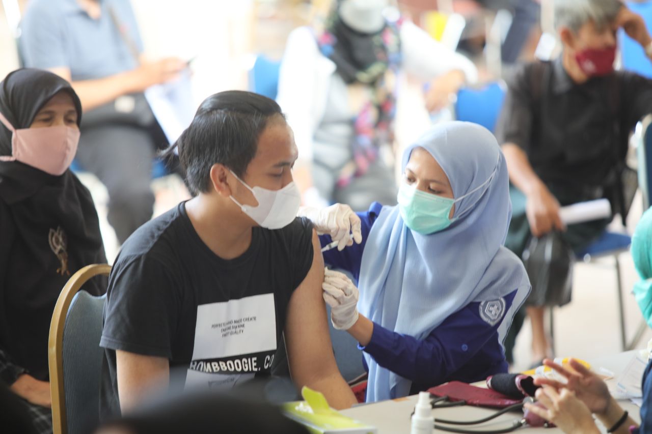Ilustrasi: Vaksinasi Covid-19 di Kota Cimahi.