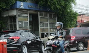 Halte Bus TMB di Cinunuk Bandung Kumuh, Surat Pembongkaran Belum Direspons Pemerintah