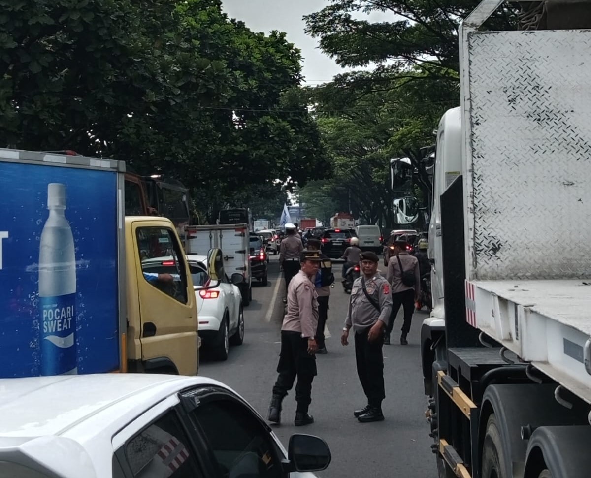 Lancar, Contraflow di Tol Jakarta-Cikampek Dihentikan