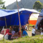 Warga Cipeuteuy masih memilih mendiami tenda darurat imbas gempa yang melanda Kabupaten Sukabumi.