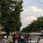Kondisi kemacetan di Jalan Terusan Jakarta, Kamis 21 Desember 2023.