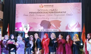 Gelar Sosialisasi Pengawasan Partisipatif di Bandung, Bawaslu Sebut Pentingnya Peran Perempuan dalam Pengawasan Pemilu