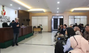 Bawaslu Kota Bandung menggelar rapat dalam kantor (RKD), persiapan rekrutmen Pengawas Tempat Pemungutan Suara (PTPS), menyambut kontestasi Pemilu 2024, Minggu 24 Desember 2023.
