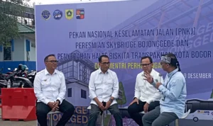 Bupati dan Wali Kota Bogor Bahas Soal Angkot di Depan Menhub, Saling Lempar Handuk?