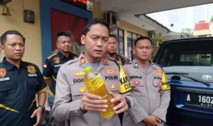 Segel Gudang Packing 'Minyak Kita' di Bogor, Polisi Temukan Barang Bukti Ini