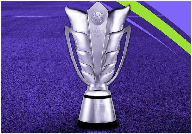 Trofi Piala Asia 2023., dapatkan link live straeming Piala Asia Cup 2023. ( Instagram @qatar2023en)