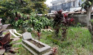 Doc. Pemakaman di Belakang Tempat Pembuangan Sampah Desa Sariwangi (mong)