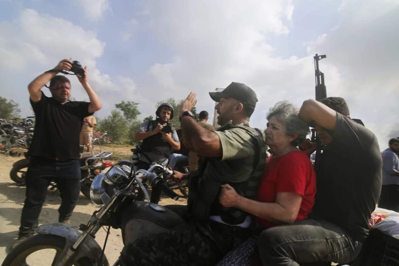 Tawanan Hamas Akui Yahya Sinwar Kunjungi Mereka di Terowongan