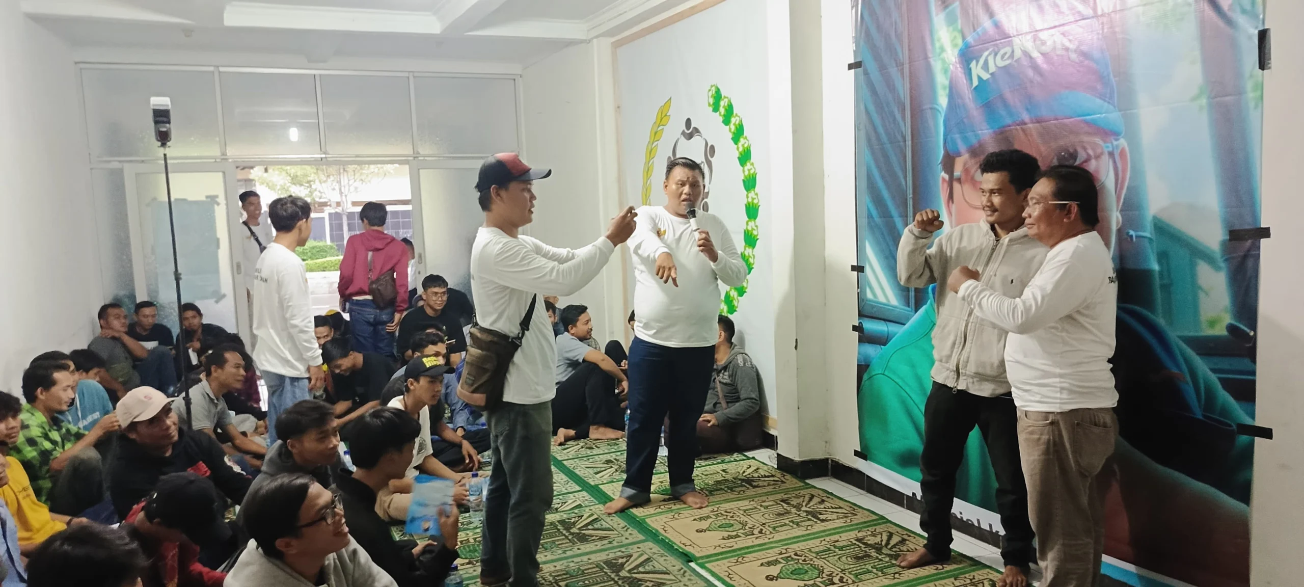 Rangkul Pemilih Pemula, Ini Trik Jitu Bambang Hidayah untuk Maju jadi Wali Kota Banjar