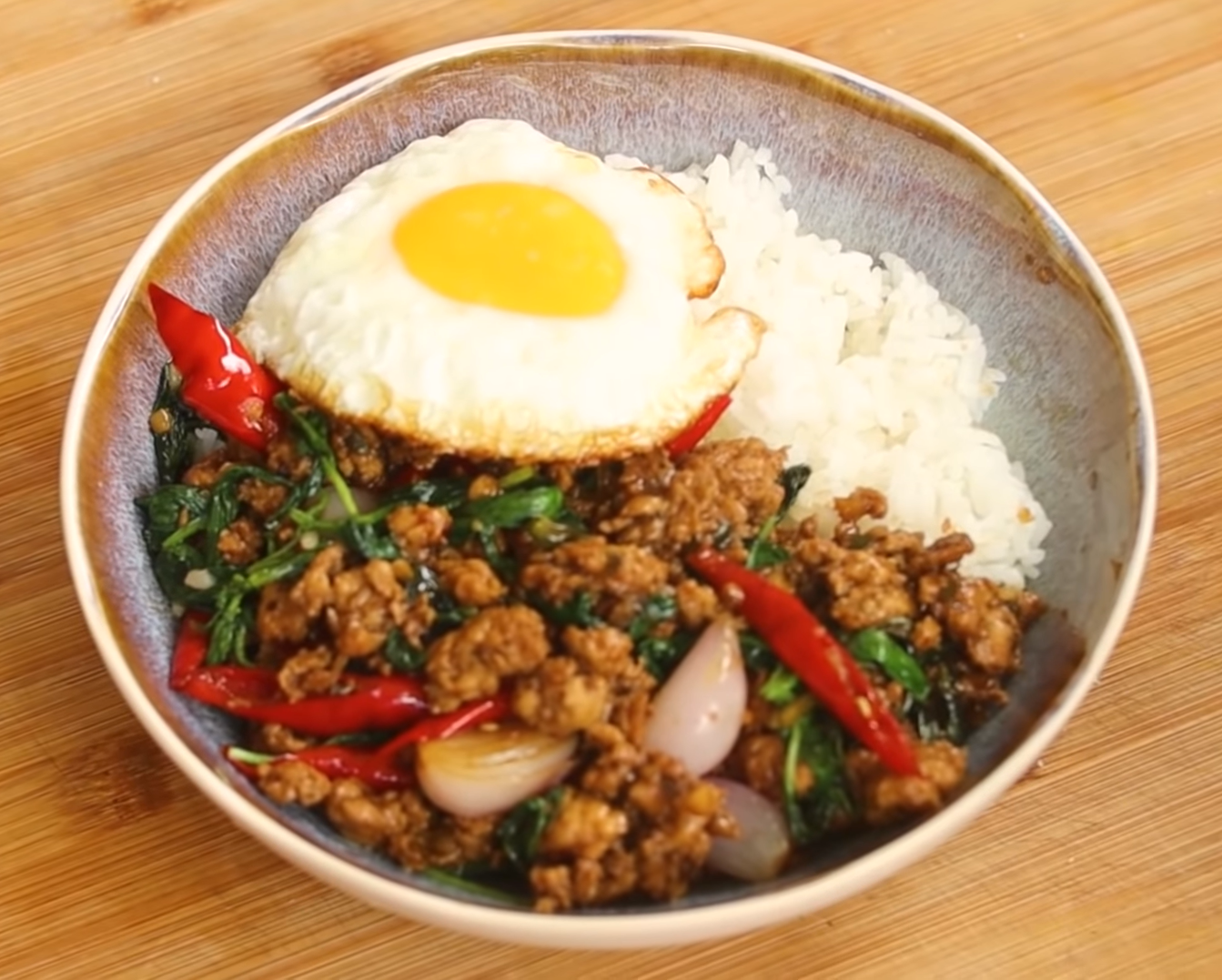 7 Menit Jadi! Resep Ayam Kemangi Pad Kra Pao Khas Thailand, Simpel dan Praktis