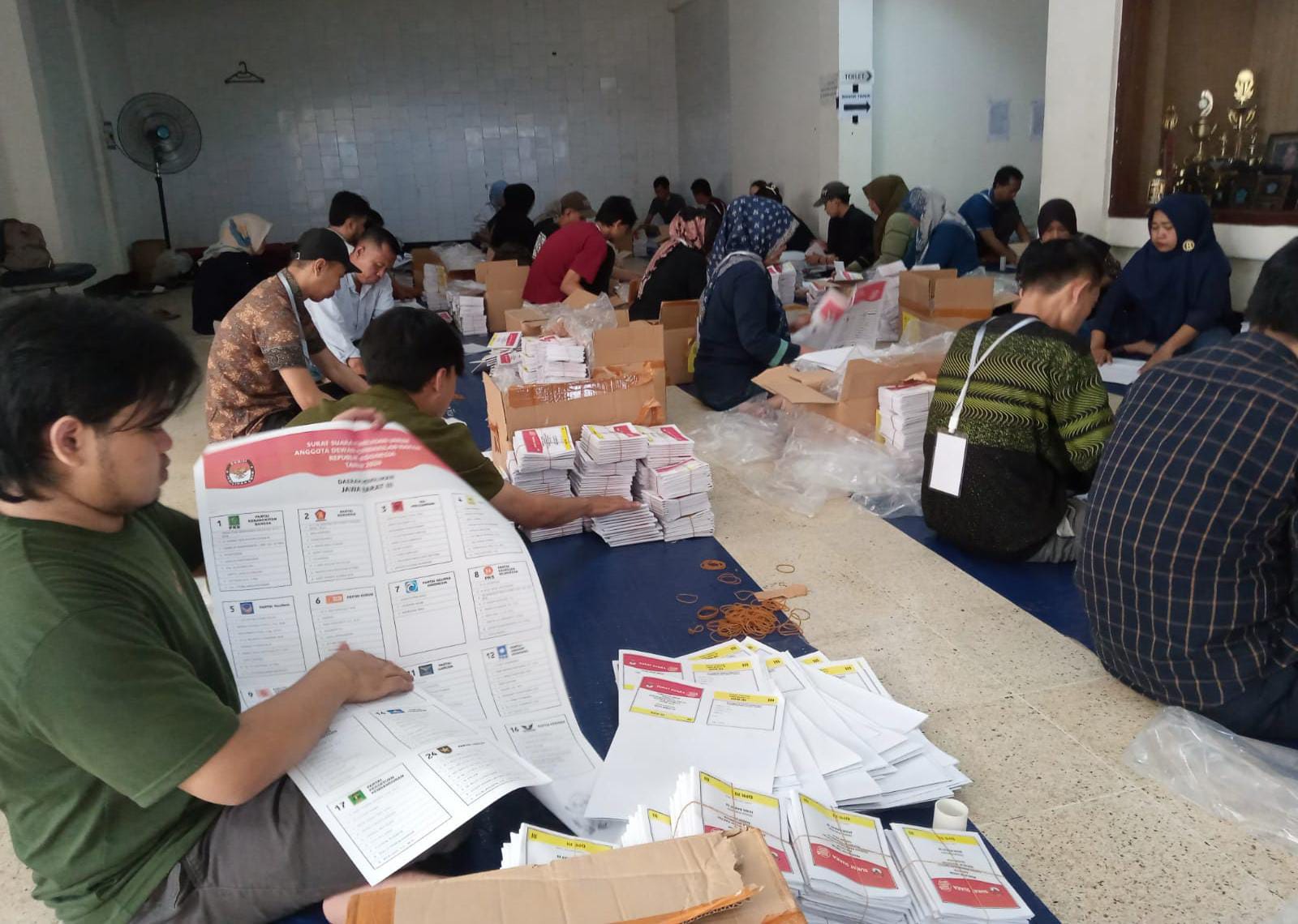 Ribuan Surat Suara DPR RI dan DPRD Provinsi di Kota Bogor Rusak