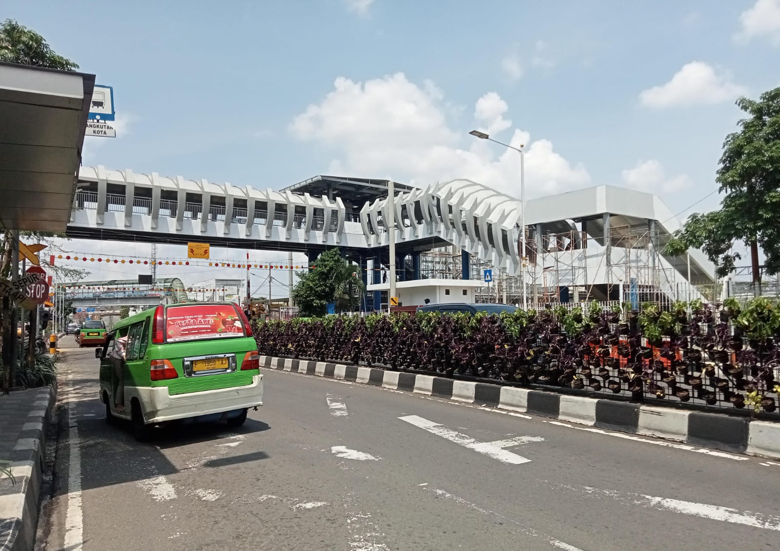 Pekerjaan Skybridge Penghubung Stasiun Bogor dan Paledang Ditargetkan Tuntas Akhir Bulan Ini