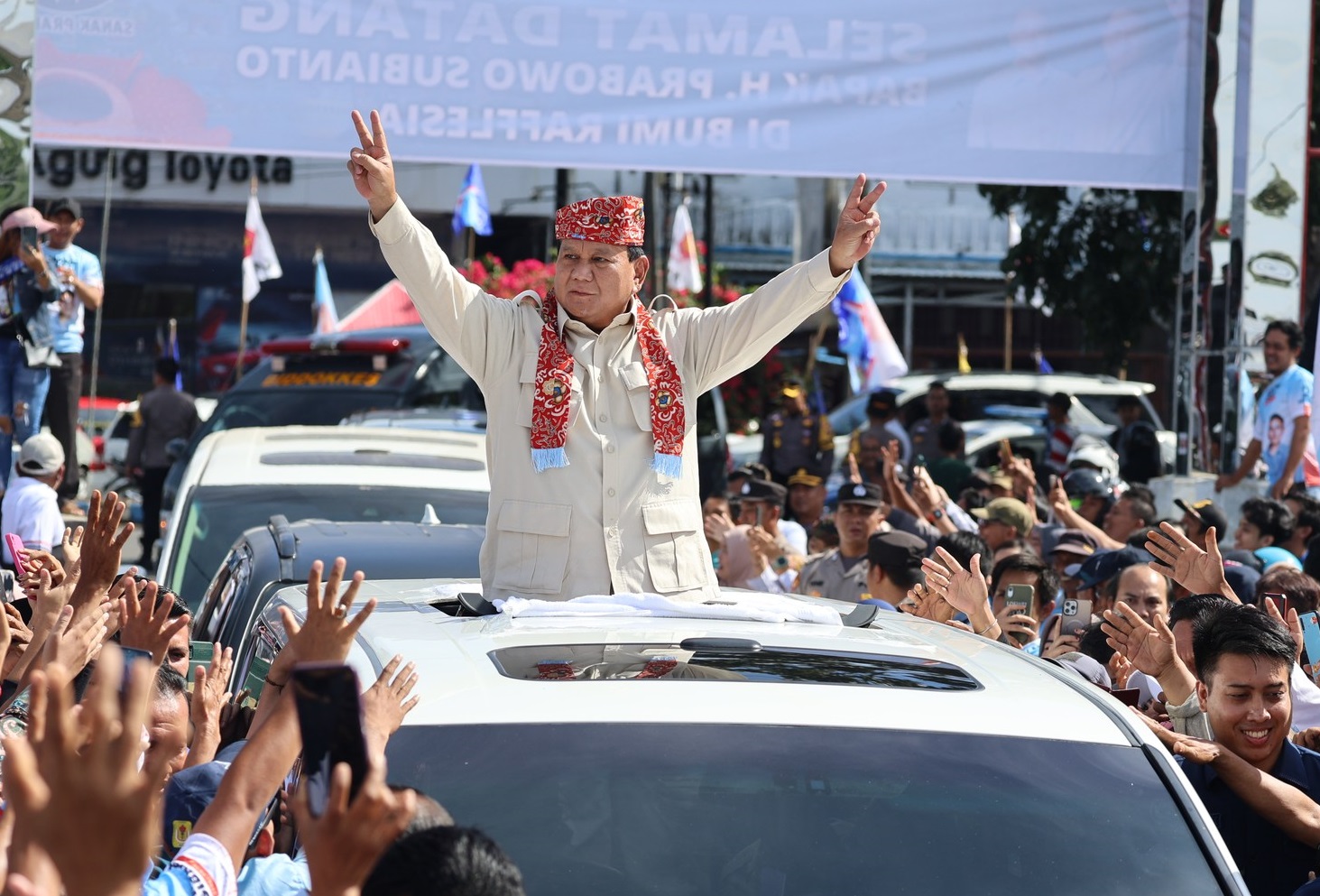 Sikap emosional Prabowo akhirnya keluar sebagai karakter asli ketika merasa terpojok dalam debat Capres ke-3 bberapa waktu lalu.