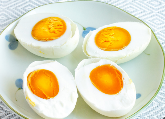 Resep Telur Asin Super Cepat, Lezat, Praktis yang Wajib Kamu Coba!