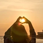 10 Rahasia Teknik Psikologi agar Dicintai Banyak Orang dan Membuat Hidup Bahagia