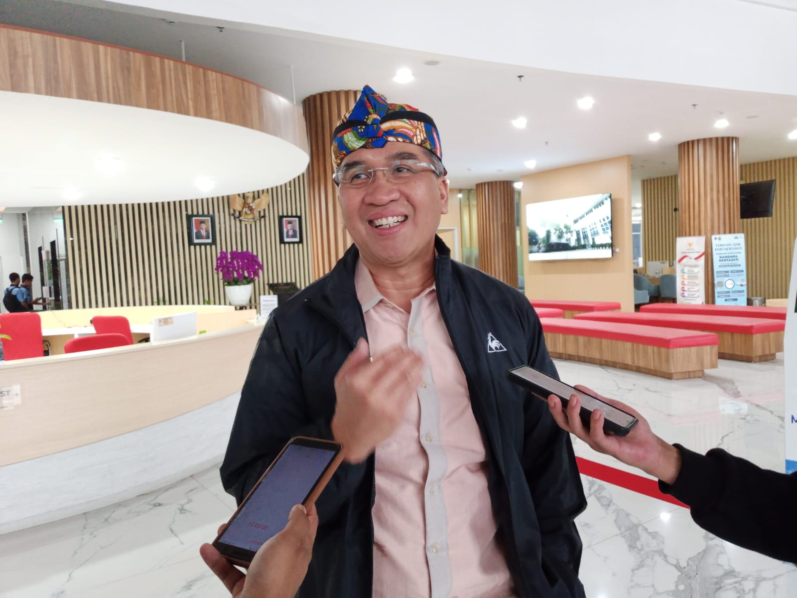 Doc. Pj Wali Kota Cimahi, Dicky Saromi saat Ditemui di Gedung Mal Pelayanan Publik (MPP) Cimahi (mong)
