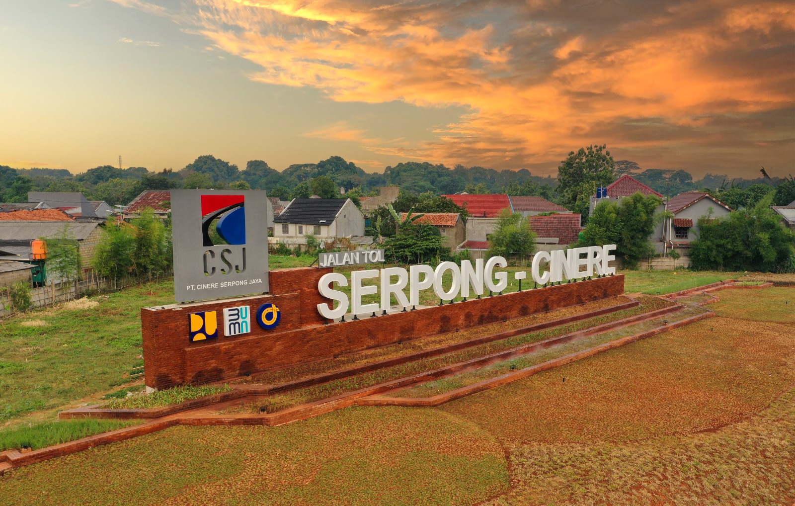 Jalan Tol Serpong-Cinere Seksi Ruas 2 diresmikan oleh Presiden Joko Widodo, Senin 8 Januari 2024.