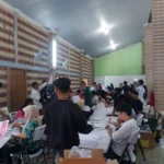 100 warga membantu KPU Kota Sukabumi untuk sorlip, Senin 8 Januari 2024.