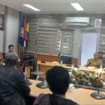 Suasana Aduensi PKL Dalam Kaum bersama Komisi B DPRD Kota Bandung, Senin (8/1)