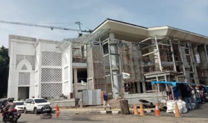 Proses pembangunan lanjutan Masjid Agung Kota Bogor ditargetkan rampung Februari 2024 mendatang.