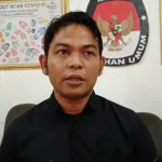 Ketua KPU Kota Banjar, Muhammad Mukhlis saat diwawancara di kantor KPU Banjar Jawa Barat, Selasa 9 Januari 2024.