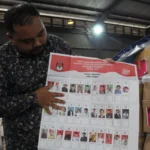 KPU Kota Cimahi temukan 426.763 surat suara DPD RI yang cacat.