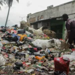 Tumpukan sampah di area Pasar Sehat Cileunyi (PSC), Kecamatan Cileunyi, Kabupaten Bandung.