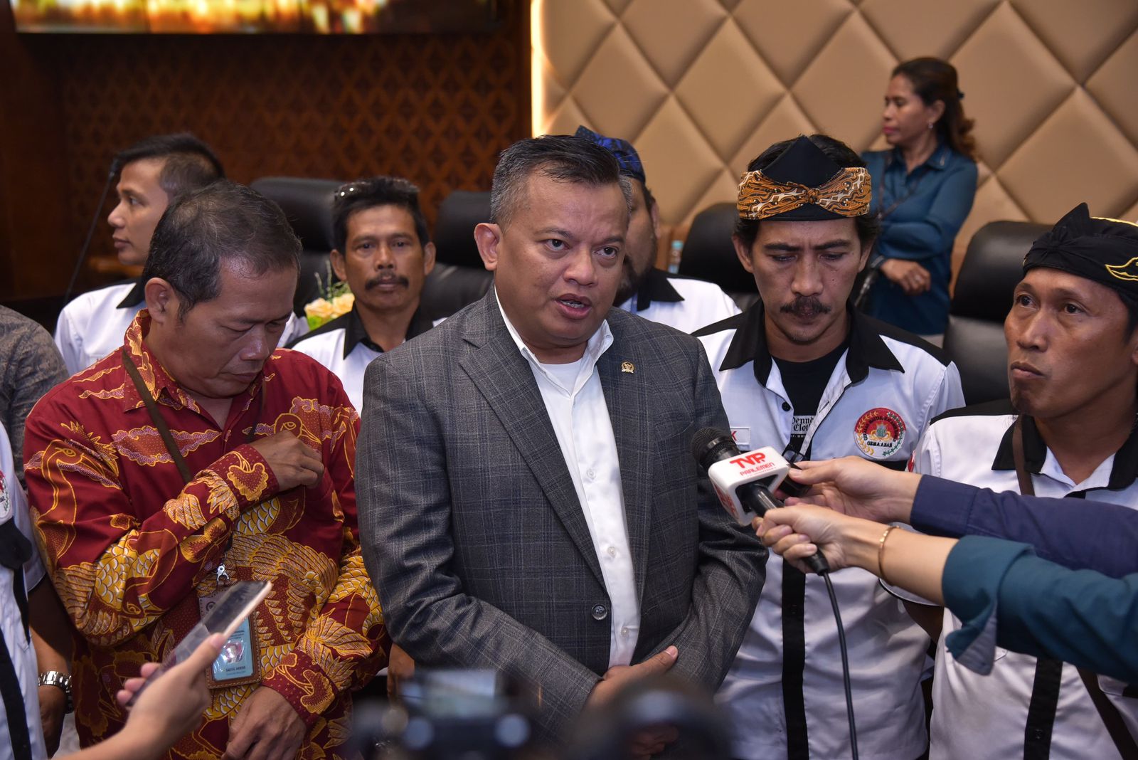 Anggota Komisi V DPR RI Mulyadi Terima Aspirasi Masyarakat Parungpanjang