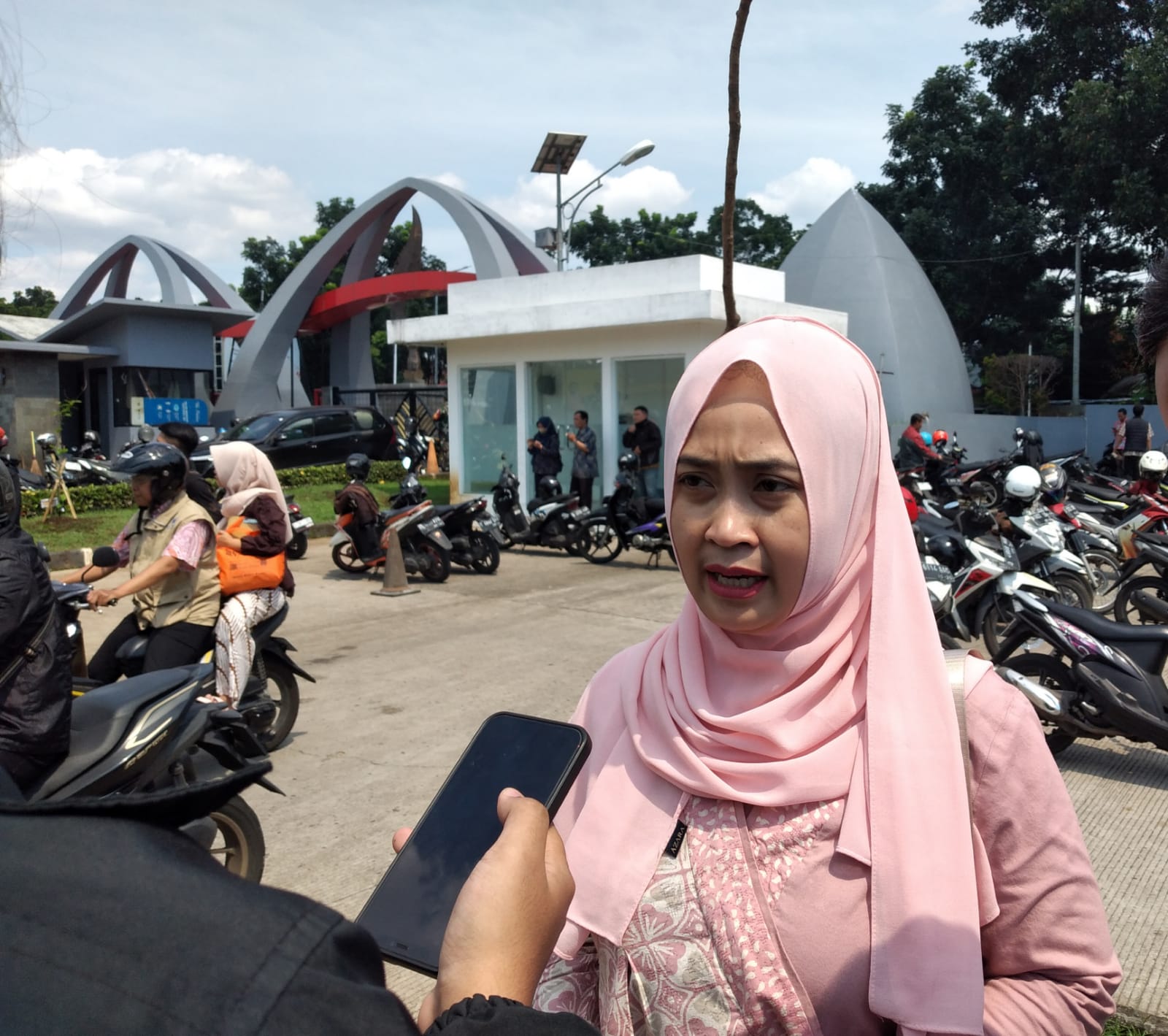 Ketua KPU Kota Bandung Wenti Frihadianti saat ditemui di Arcamanik, Kamis (25/01)