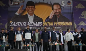 Capres nomor urut 01, Anies Baswedan melanjutkan kampanye akbar dengan tema Saatnya Menang untuk Perubahan di Lapangan Tegalega, Bandung, Minggu (28/1).