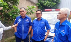 Doc. Ketua DPC Partai Demokrat Kota Cimahi, Agung Budi Santoso, berharap agar para saksi pencoblosan dapat melaksanakan tugasnya dengan teliti (mong)