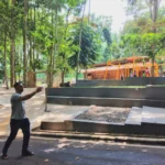 Wisatawan asing yang berkunjung ke Tahura Bandung / Hendrik Muchlison
