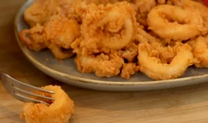 Cara Membuat Calamari Crispy Ala Restoran, Intip Tips Terbaik dari Devina Hermawan!