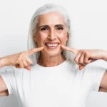 Cara Menjaga Kesehatan Gigi pada Usia 40 Tahun ke Atas!