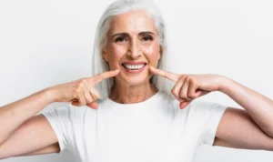 Cara Menjaga Kesehatan Gigi pada Usia 40 Tahun ke Atas!